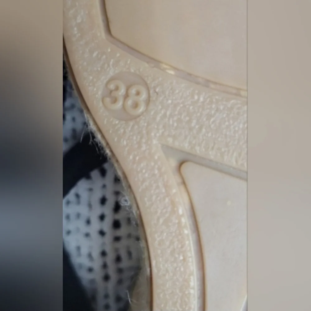 Free People Wedge Sandals Size 38